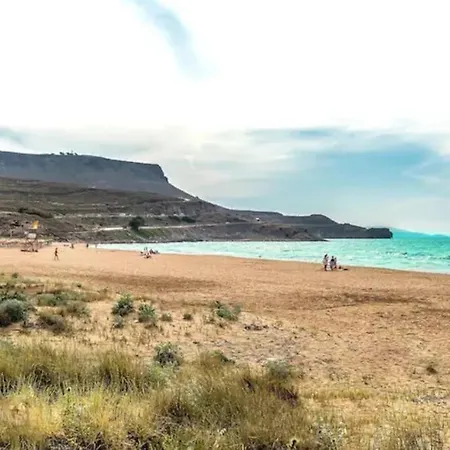 Kampos * Kokkini Hani